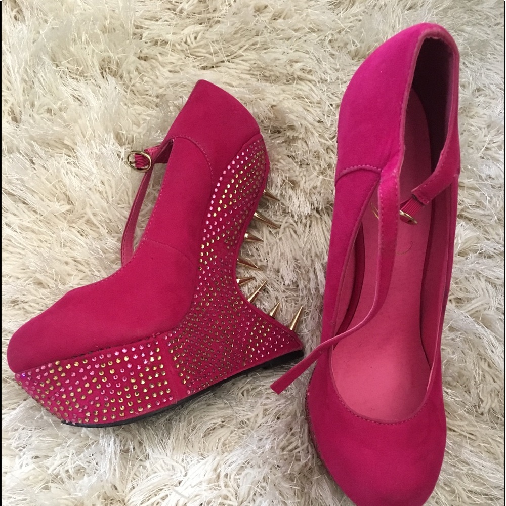 Mary Jane platforms